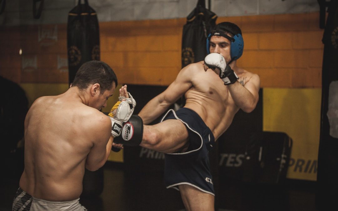 Sparring de MMA - Middle kick